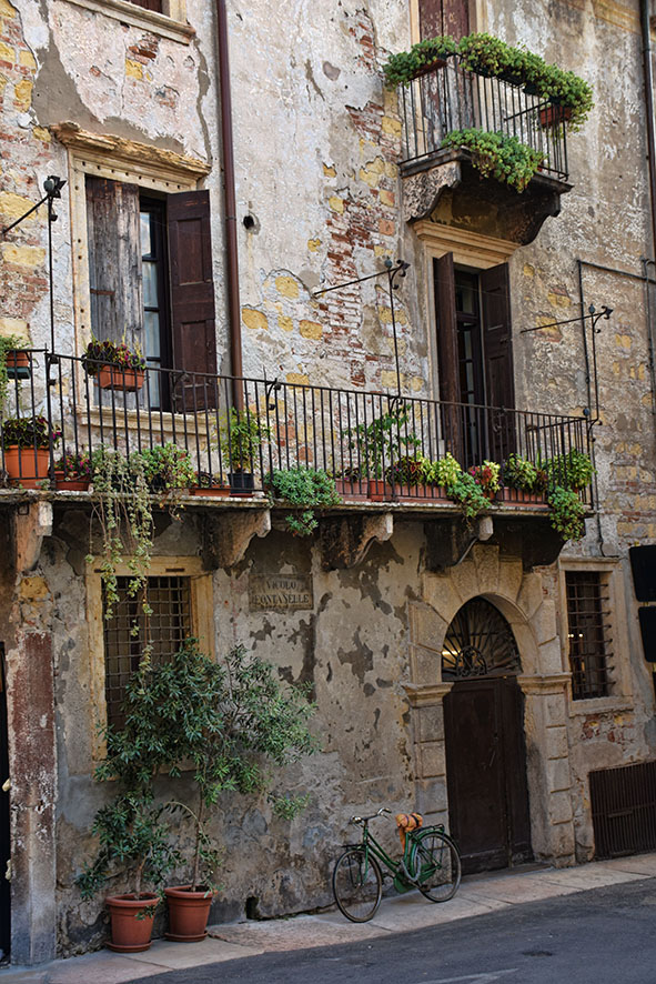 Huis met balkon Verona Italië